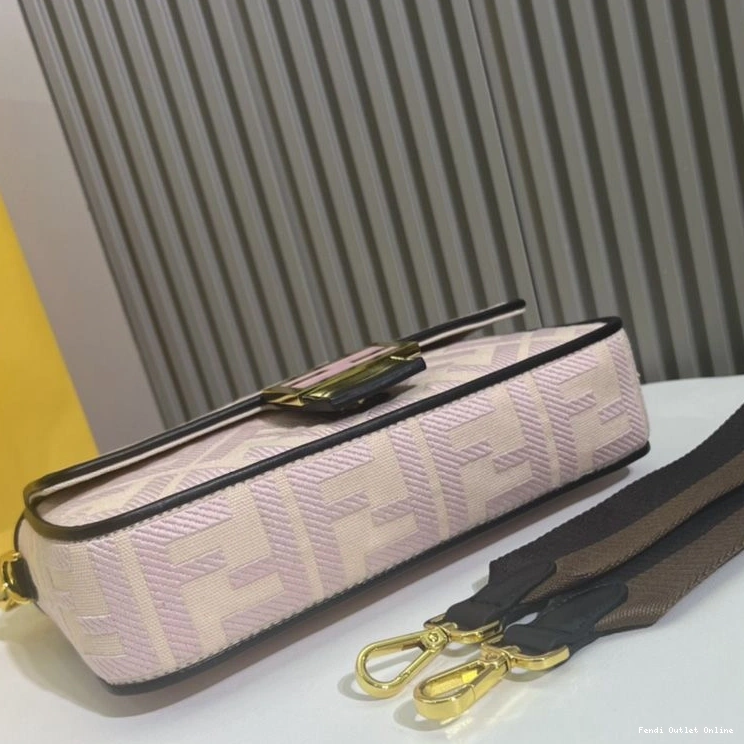 Affordable Medium Motif FF Baguette Canvas In Fendi Cherry Bag 0724